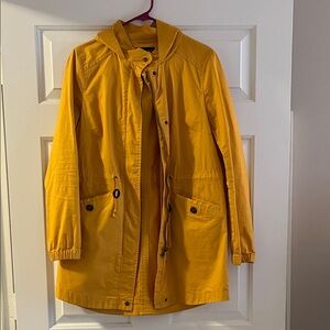 Yellow Hooded Jacket - size s - excellent condition - perfect for spring